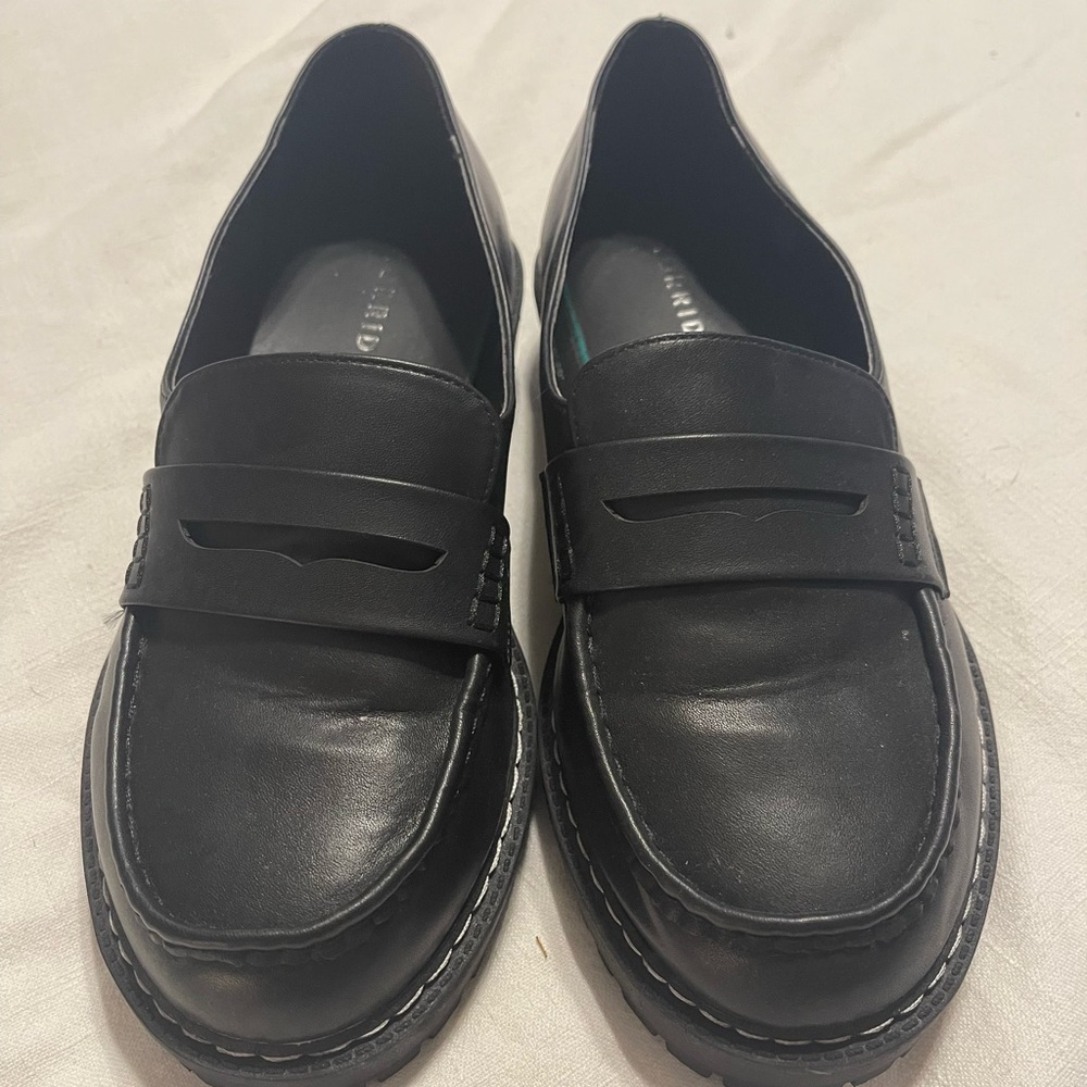 Chunky lug loafer